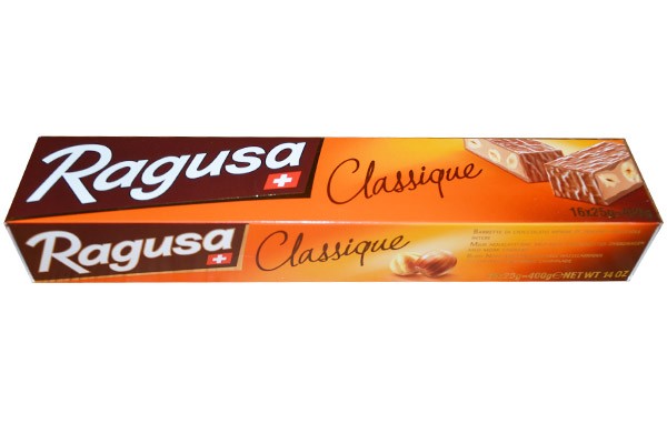 Ragusa Classique шоколад с пралинов пълнеж и цели лешници покрит с тъмен шоколад 16 бр. 400 гр