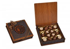 Bolci Асортимент от шоколадови бонбони в дървена кутия подаръчна кутия 170 гр
