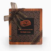 Bolci Асортимент от шоколадови бонбони в дървена кутия подаръчна кутия 130 гр